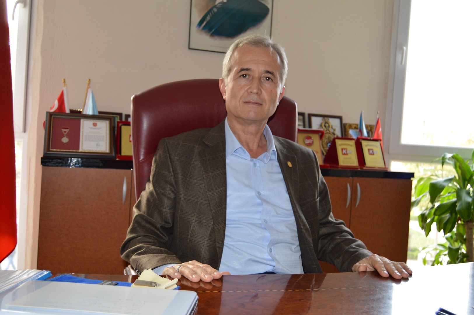 Yançıl, Yaşa Takılanlara Destek Verdi