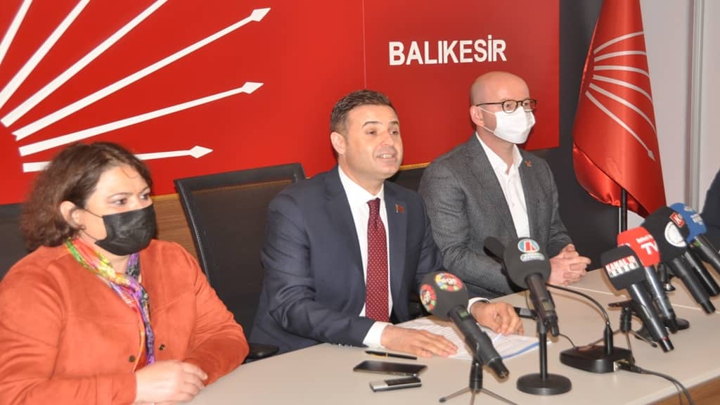 CHP Genel Başkan Yardımcısı Ahmet Akın: Esnafın dayanacak gücü kalmadı 