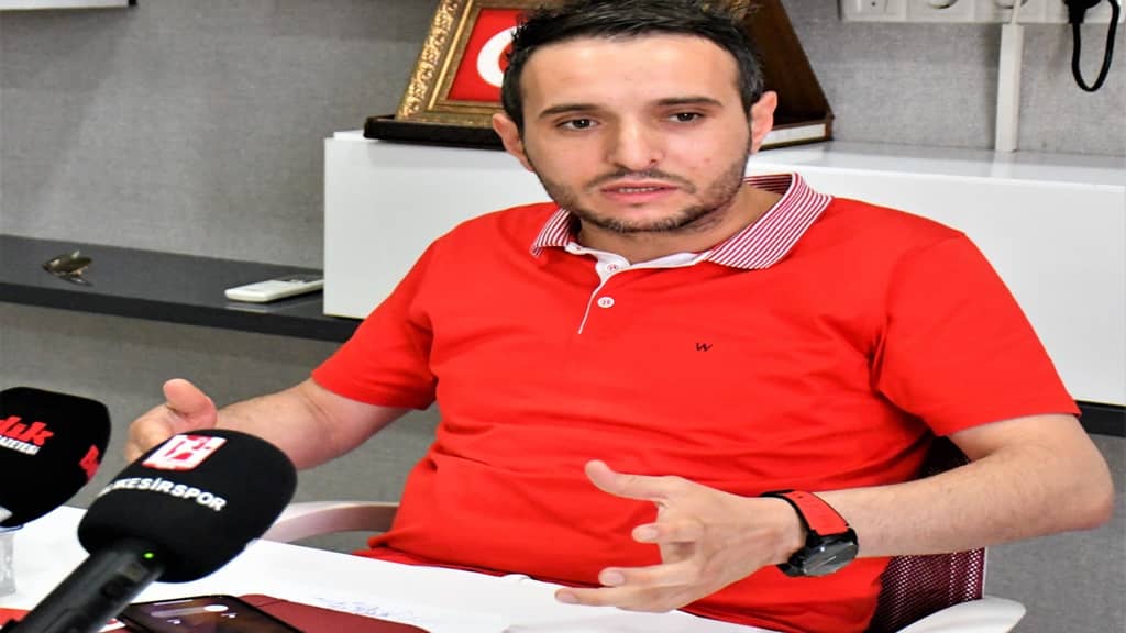 Balıkesirspor Başkanı Özgür Yılmaz 5 milyon verin, bırakayım