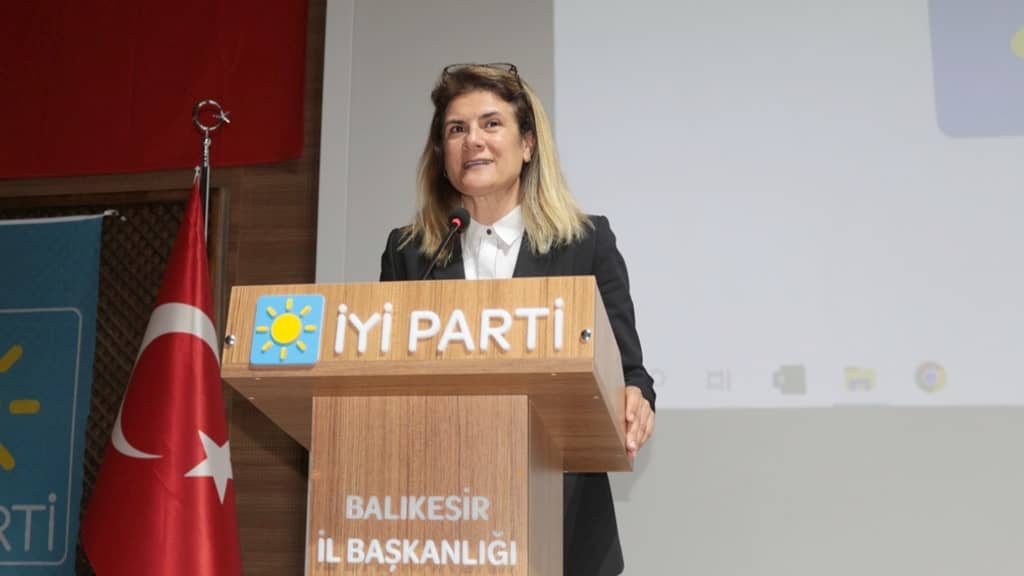 İYİ Parti Balıkesir İl Başkanı Özlem Ural: Sandıkların üzerinde yatacağız