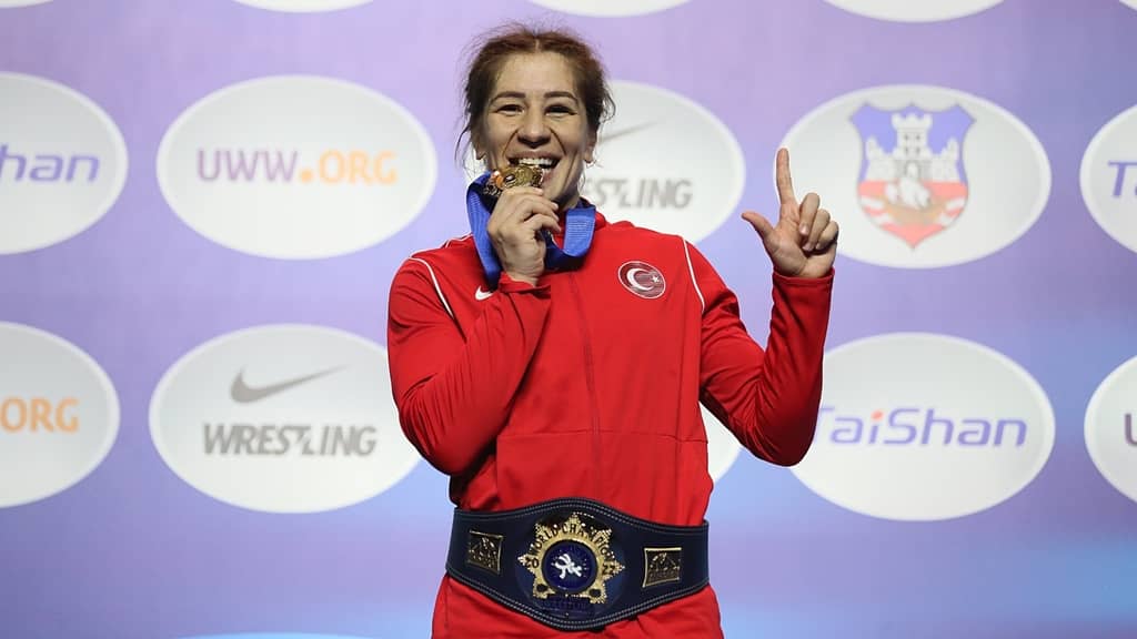Yasemin Adar Yiğit ikinci kez Dünya Şampiyonu