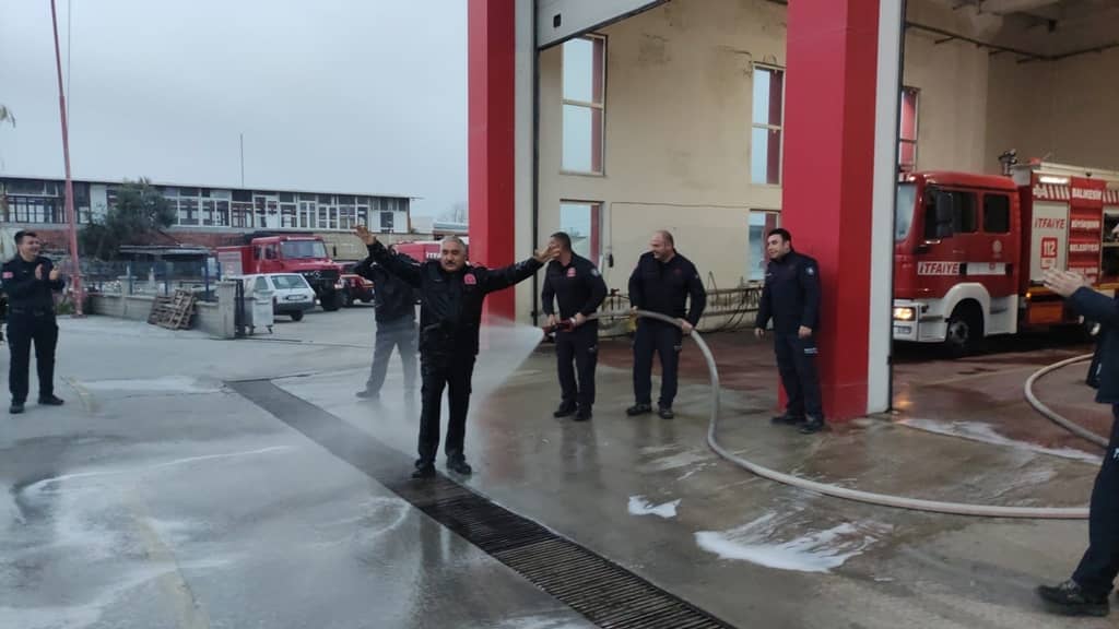 Islatarak uğurladılar