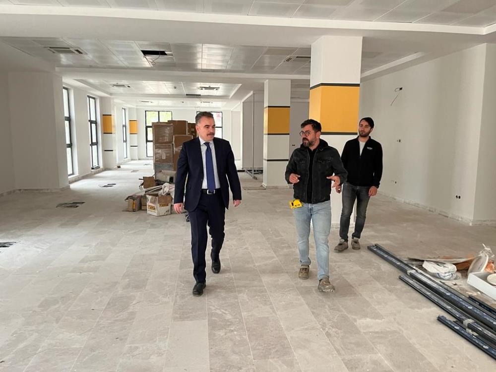 “Tüm gayretimiz Edremit’e yakışır mekanlar inşa etmek”