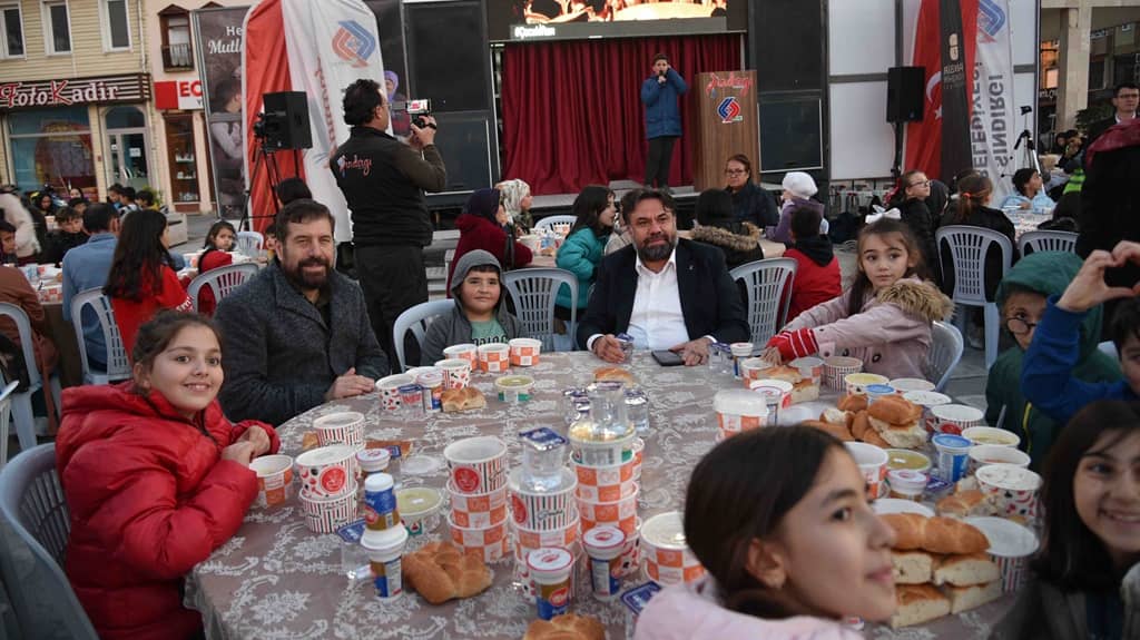 Bu iftar yalnızca çocuklara