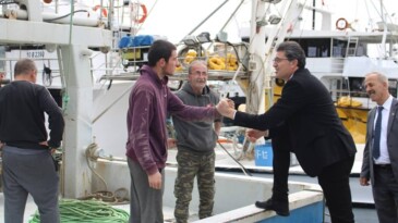 CHP Balıkesir Milletvekili Aytekin Marmara Adasında