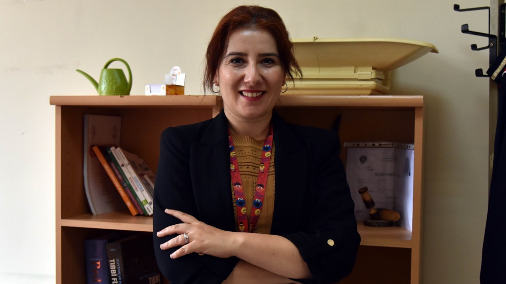 Çocuklarda telefon sakinleştirici olarak kullanılmamalı