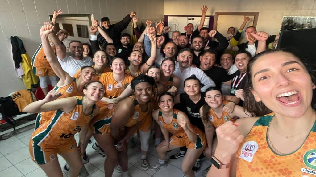 Gürespor Yarı Finalde