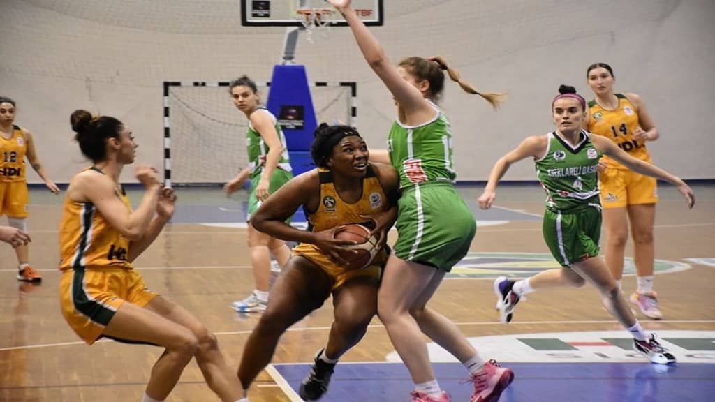 Gürespor ilk maçı kaybetti