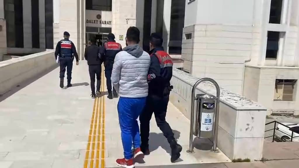 Hırsız ve zehir tacirine şok baskın