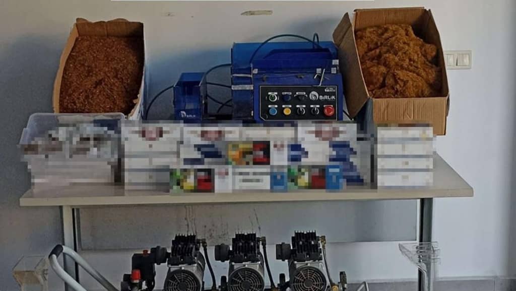Jandarmadan kaçak sigara imalathanesine operasyon
