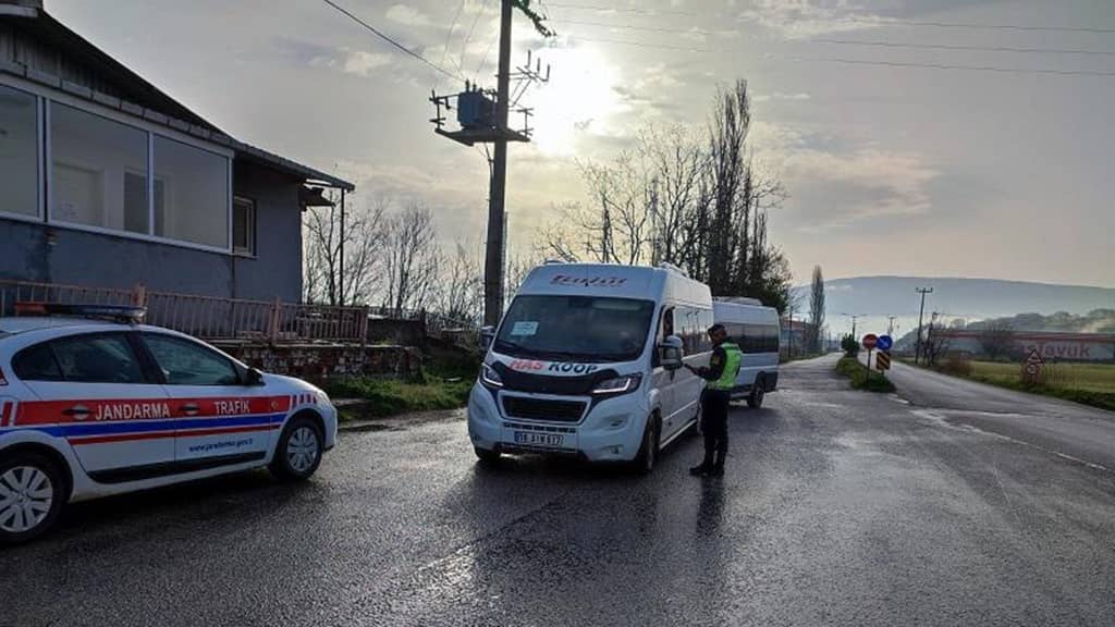 Servis araçlarına sıkı takip