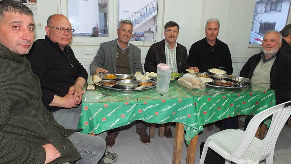 Toplu iftar geleneği devam ediyor