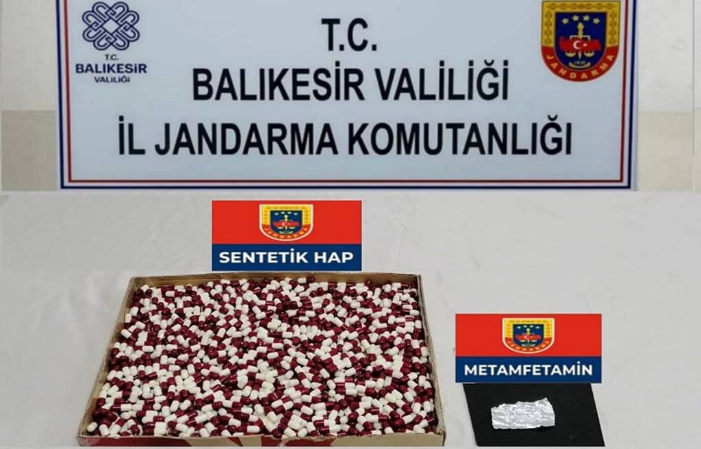 Yüzlerce uyuşturucu hap ele geçirildi