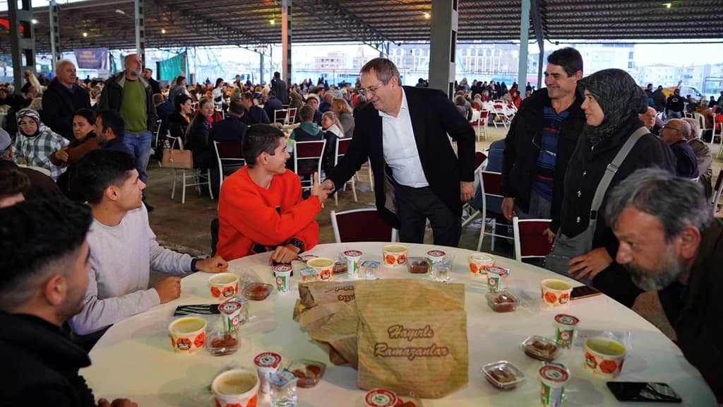  İFTAR SOFRALARINA BÜYÜK İLGİ