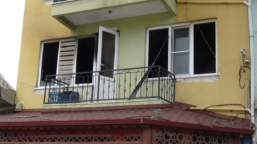 Kızını kurtarmak istedi, ikisi de hayatını kaybetti