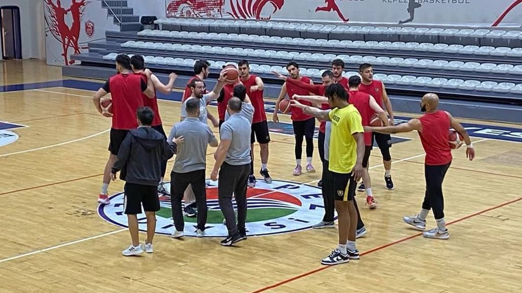 Balıkesir Büyükşehir Belediyespor, Mersin’de avantaj arıyor