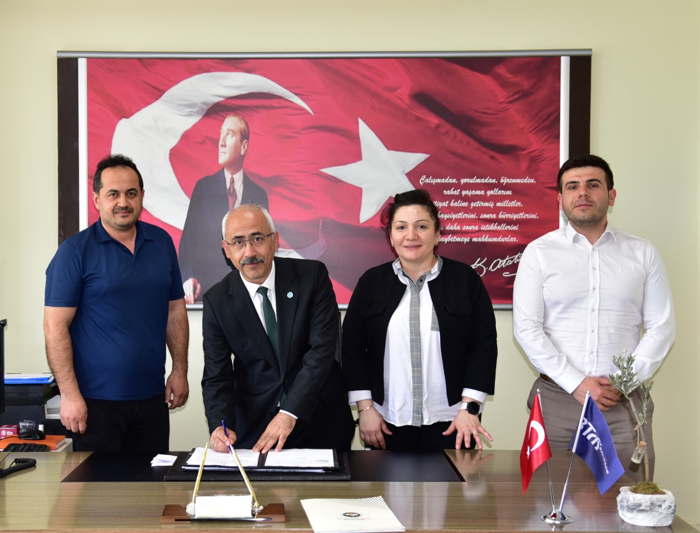 Balıkesir Üniversitesi’nden ‘Doğadan Sofraya Bal-ı Kesir Projesi”ne destek