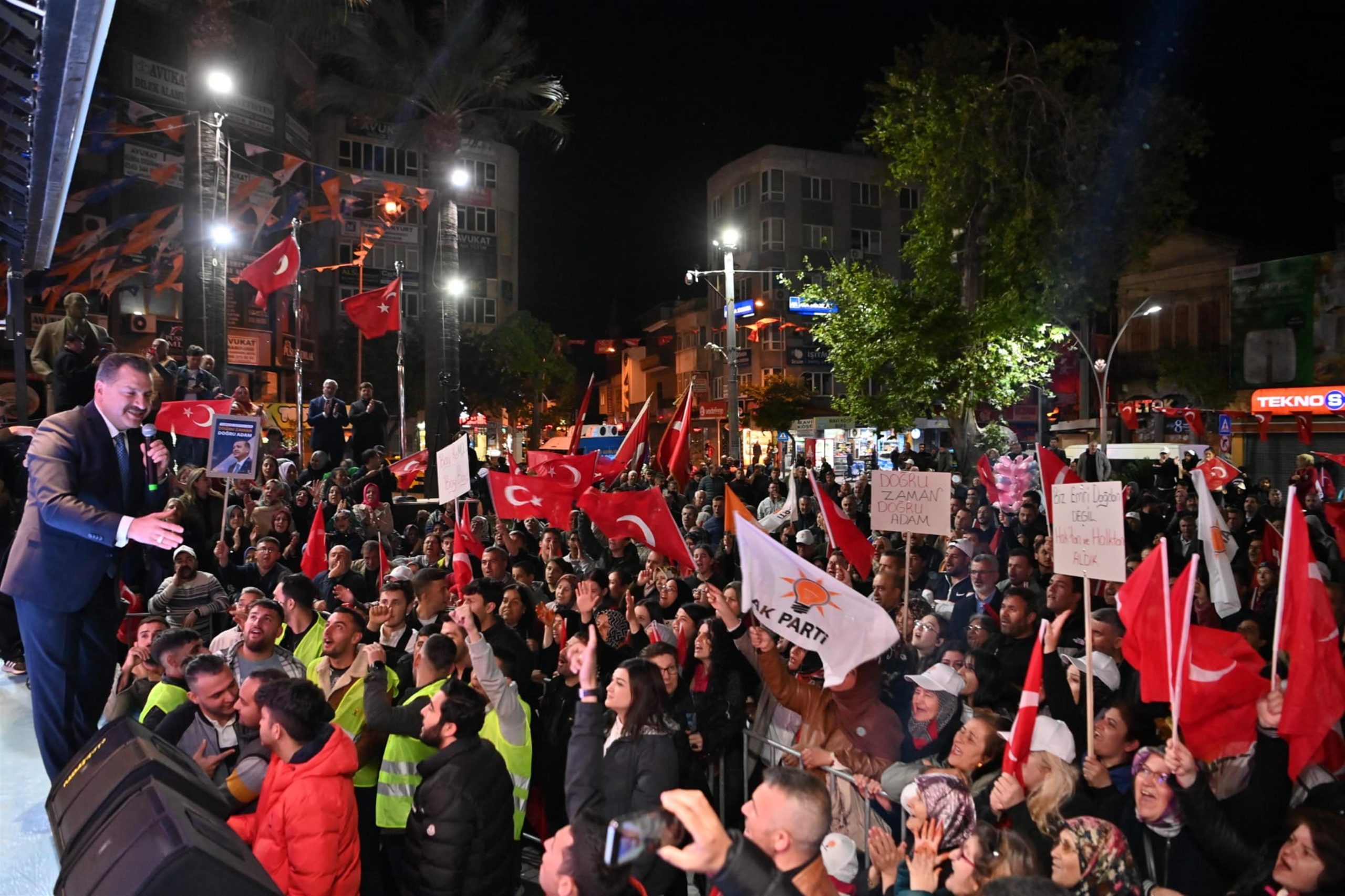 Edremit’te AK Parti Coşkusu