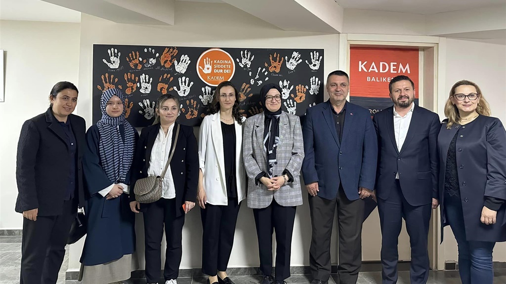 ak_parti_genel_baskan_yardimcisi_belgin_uygur_2[1433]