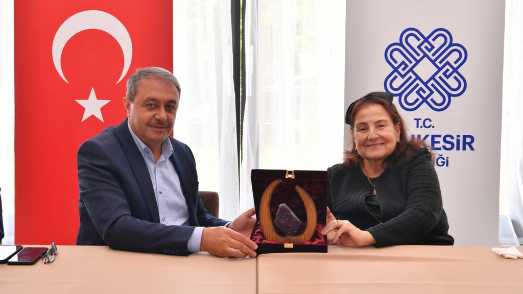 Hayırseverlerden Balıkesir’e eğitim desteği