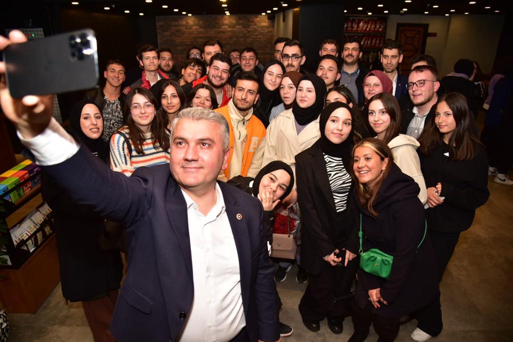 Canbey:  Gençler en önemli değerimiz