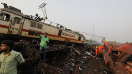 Hindistan’daki tren kazasında can kaybı 288’e yükseldi