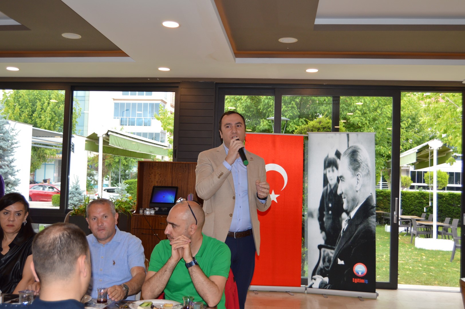 Eğitim-İş’den Dayanışma Kahvaltısı