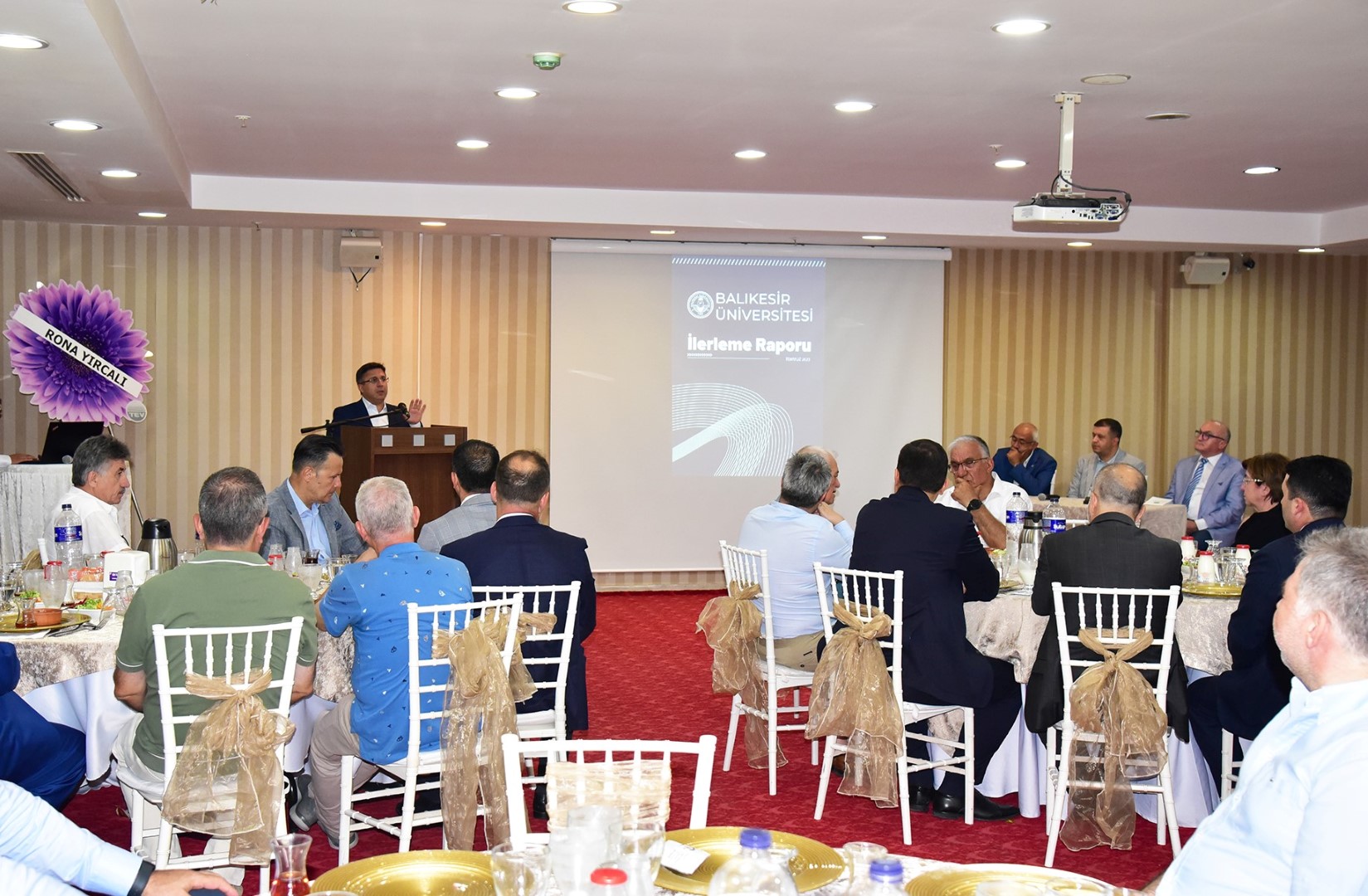 Rektör Oğurlu, iş insanlarıyla buluştu