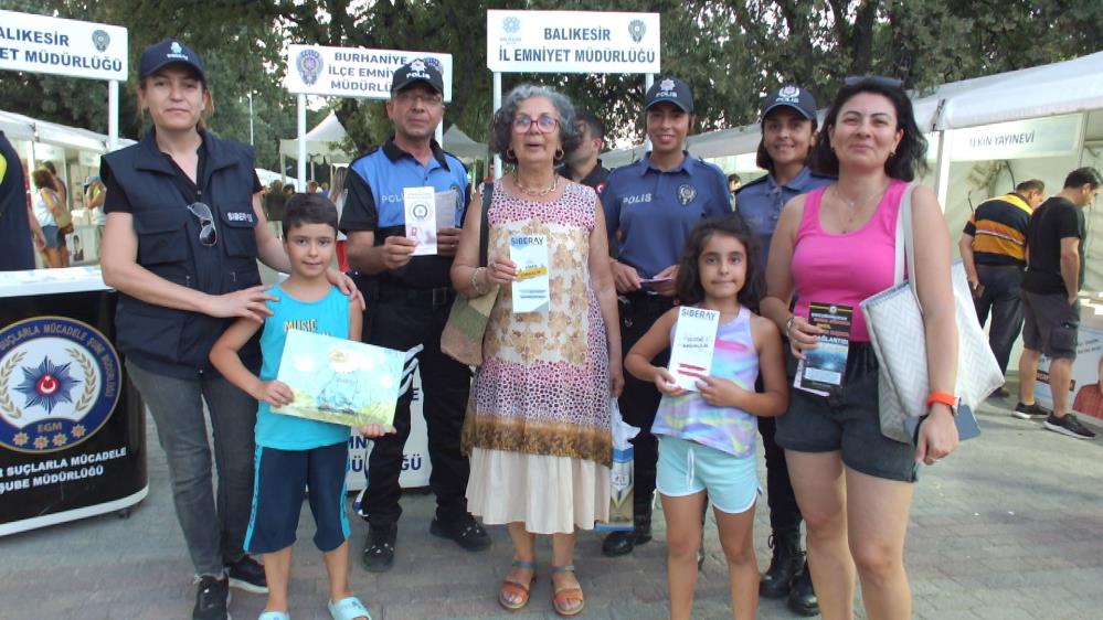 Polis, kalabalığı fırsata çevirdi