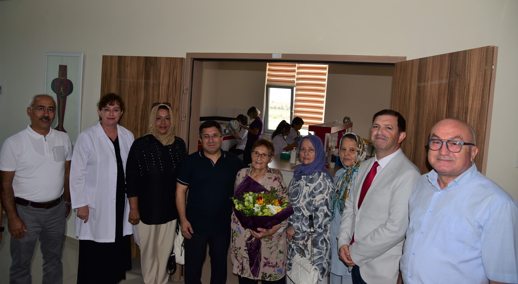 Anneler Derneğinden Tıp Fakültesine Örnek Bağış