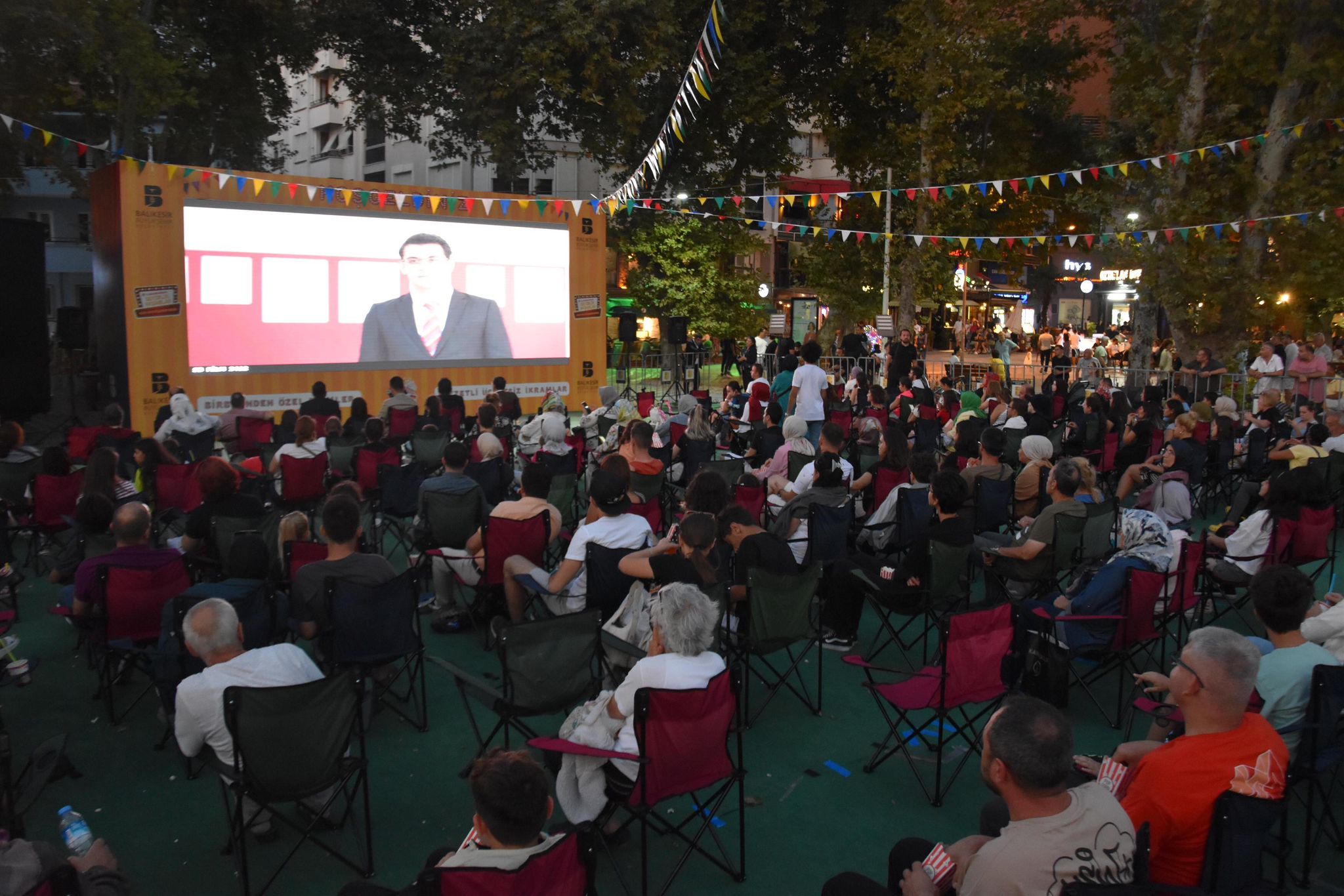 ‘Seyirilik Akşamlar’ dolu dolu geçti