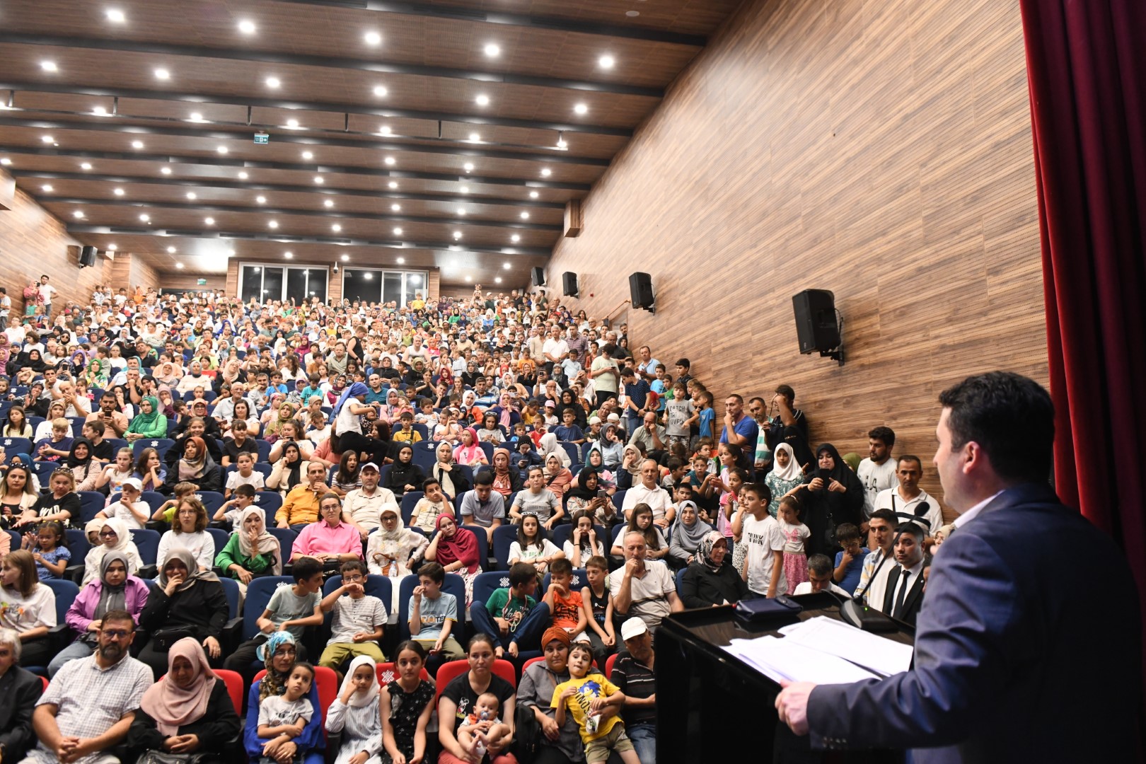 Altıeylül’de Bilinçli Gençliğe Doğru