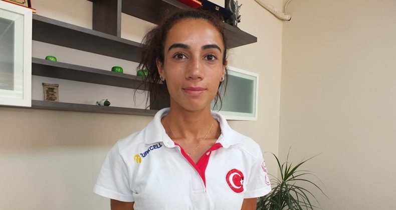 Milli atlet Fatma Arık, Burhaniye’de şampiyonlar yetiştirecek
