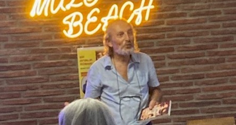 Yılanlar Adası’nı imzaladı