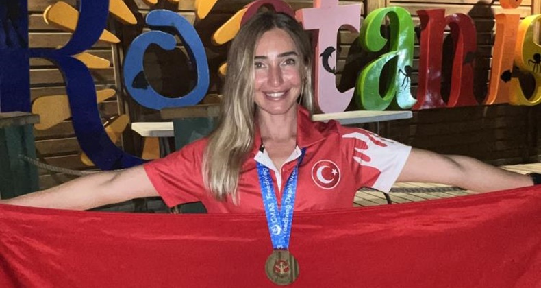 Şahika Ercümen dünya üçüncüsü