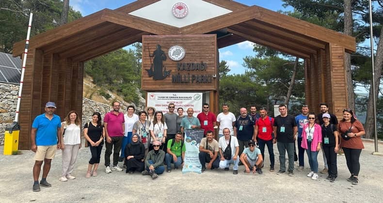 Coğrafya öğretmenleri Edremit Körfezi'ni inceledi