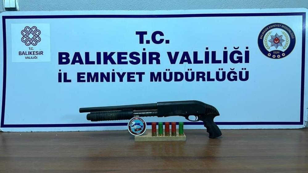 Aranan 22 kişiden 11’i tutuklandı