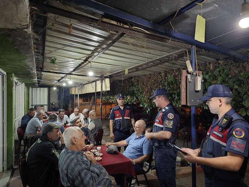 BALIKESİR'DE JANDARMADAN 347 PERSONELLE 'HUZUR' OPERASYONU
