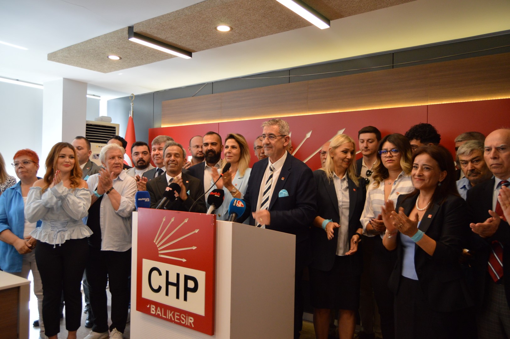 Erden Köybaşı da adaylığını açıkladı