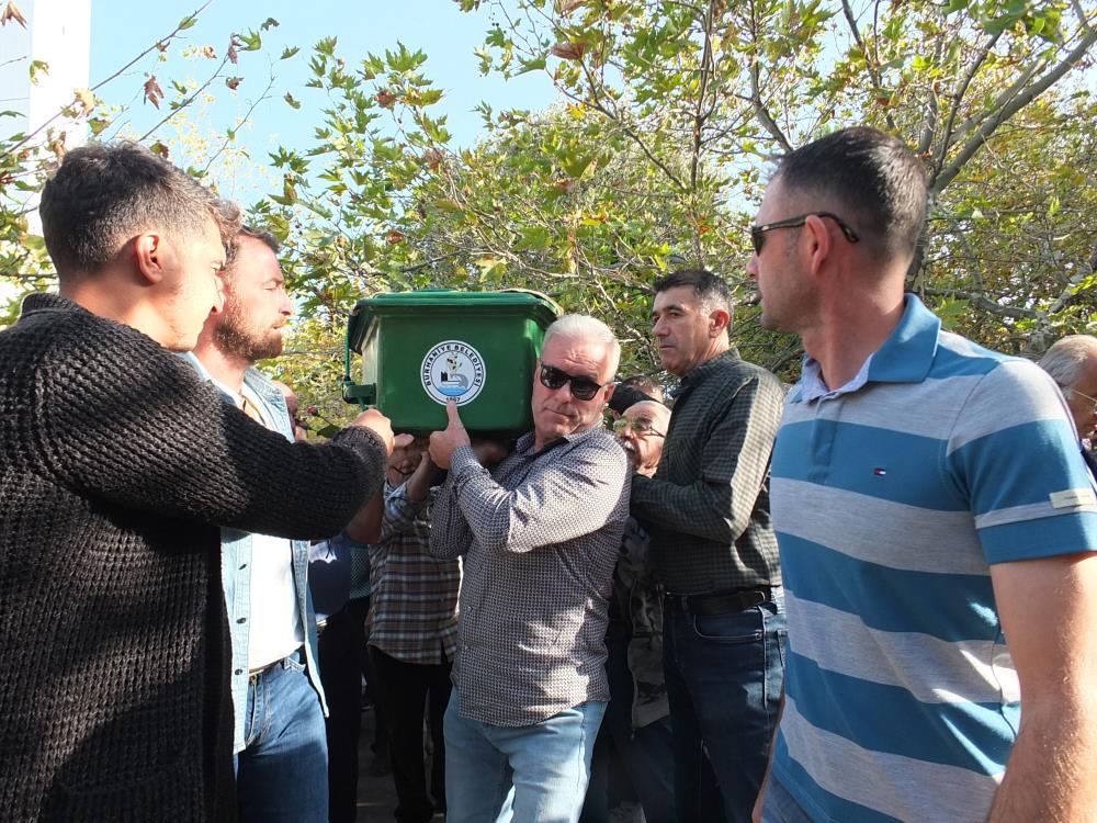 Gönüllü müezzin kazada hayatını kaybetti