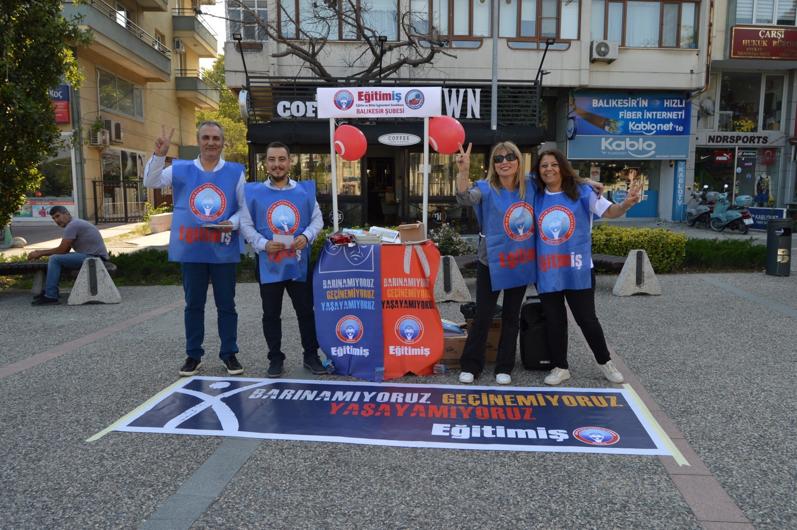 “Barınamıyoruz Geçinemiyoruz Yaşayamıyoruz”