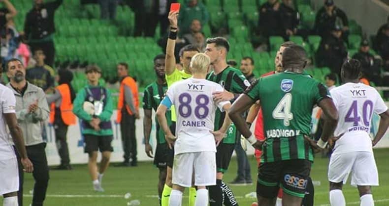 İki Balıkesirli bir kırmızı kart