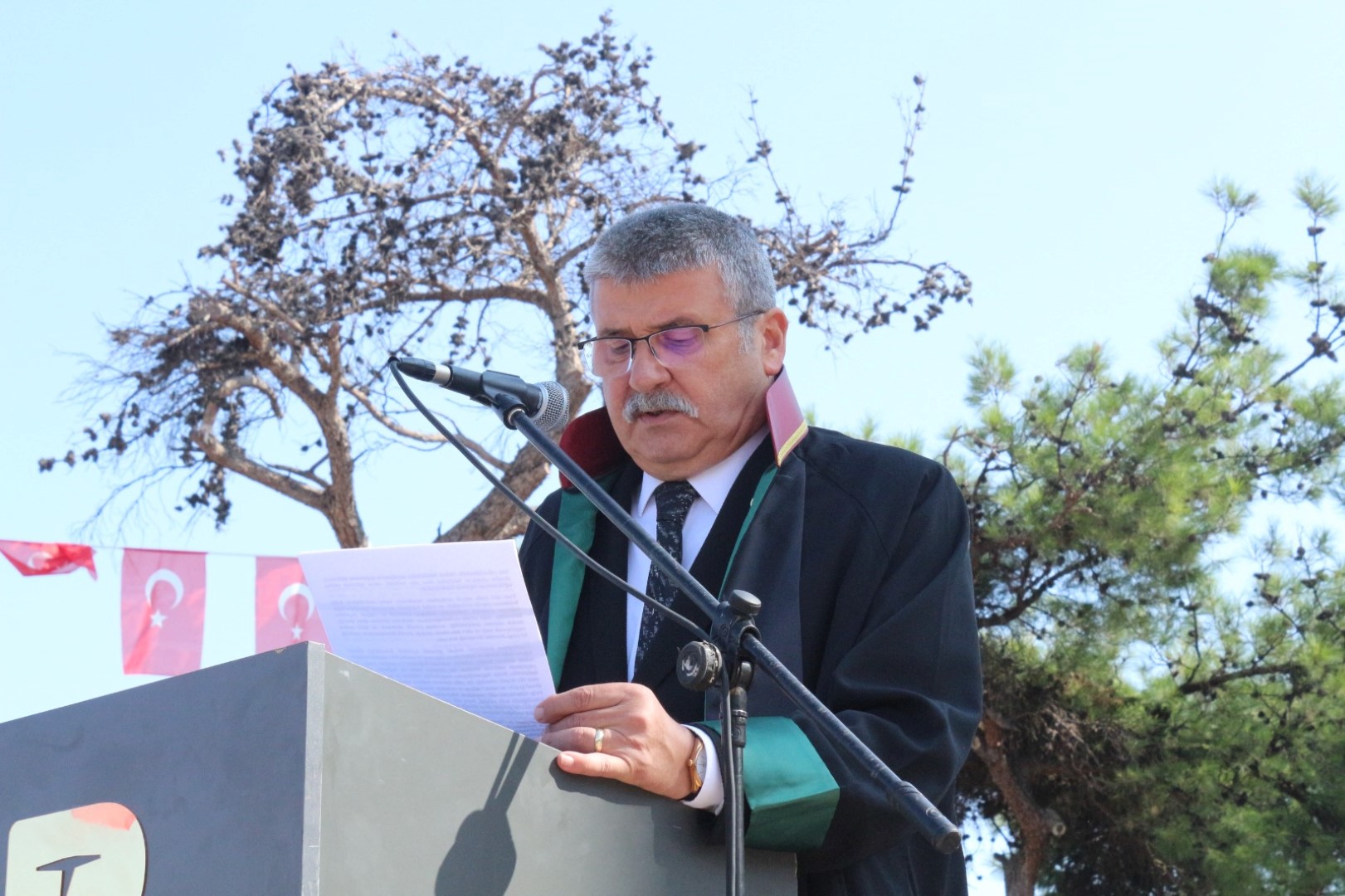 “10 Kasım onu sadece anma günü değil tam tersine anlama günüdür”