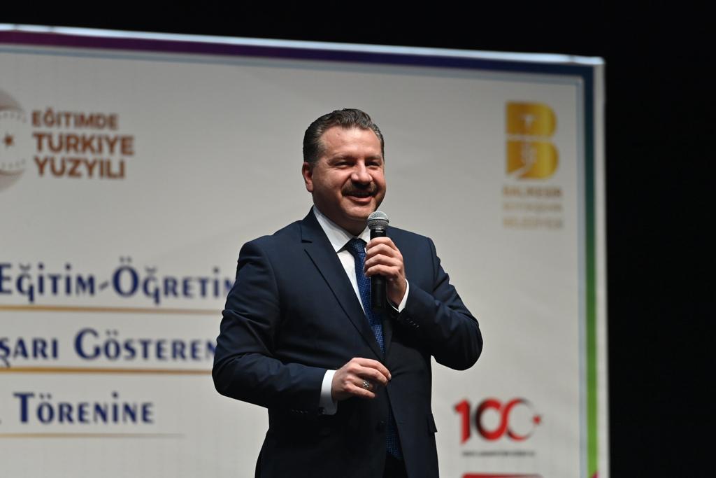 9f6aa003-2577-4df1-a3c7-a591a61a1610