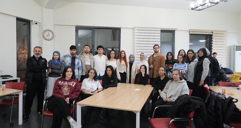 Altıeylül Belediyesi gençlerin yanında