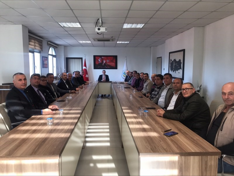 BURHANİYE'DE MERKEZ MAHALLE MUHTARLARI TOPLANTISI YAPILDI