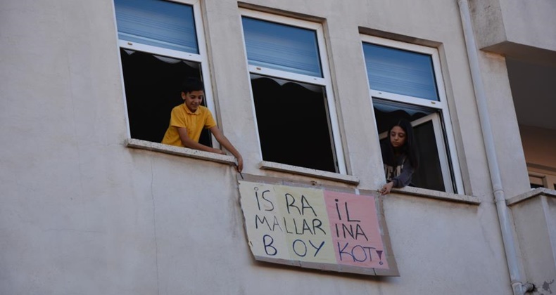 Çocuklardan İsrail mallarına boykot çağrısı