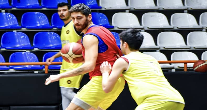 Balıkesir Büyükşehir Belediyespor, Ankaragücü ile karşılaşıyor