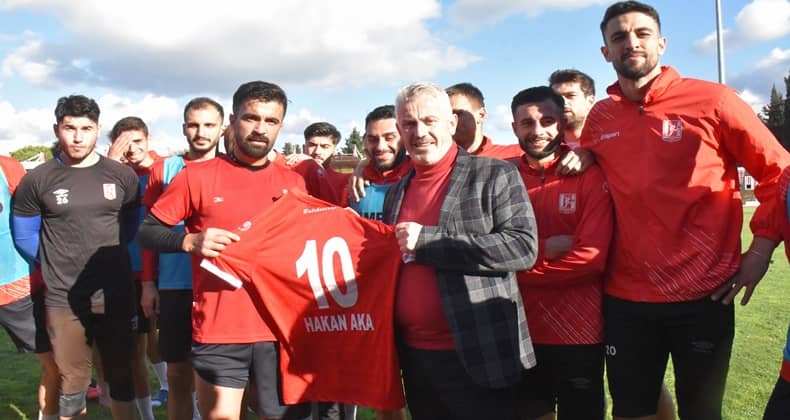 Balıkesirspor’a Aka morali