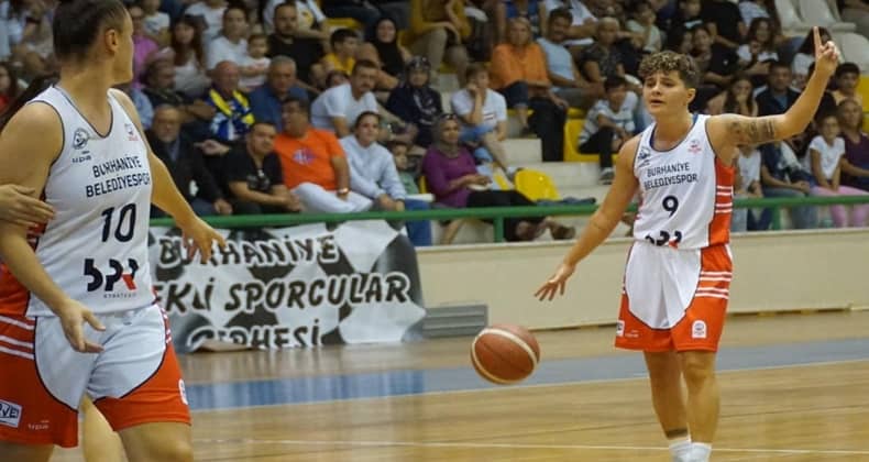 Burhaniye Belediyespor, Emlak Konut’a da boyun eğdi